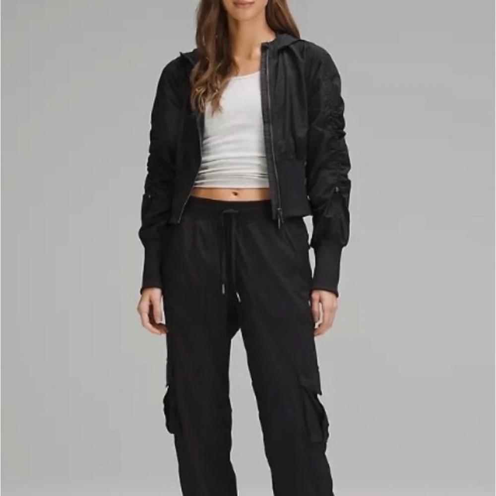 Lululemon dance studio Black Cargo Pants small S mid rise pockets relaxed fit - Picture 3 of 15